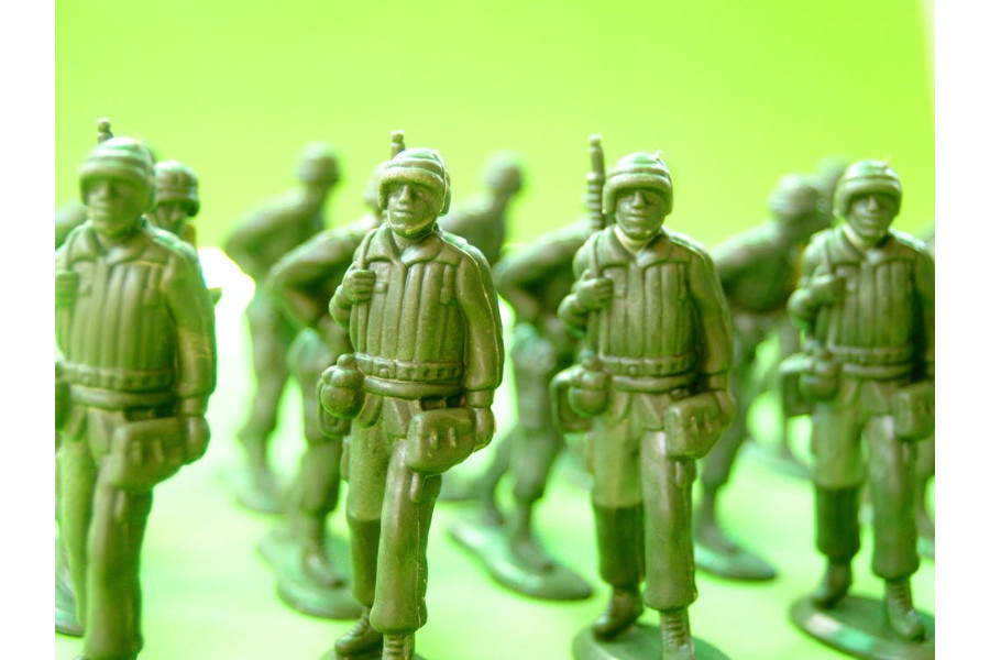 L'insubordinazione del militare presuppone un rapporto gerarchico effettivo L'insubordinazione del militare presuppone un rapporto gerarchico effettivo
